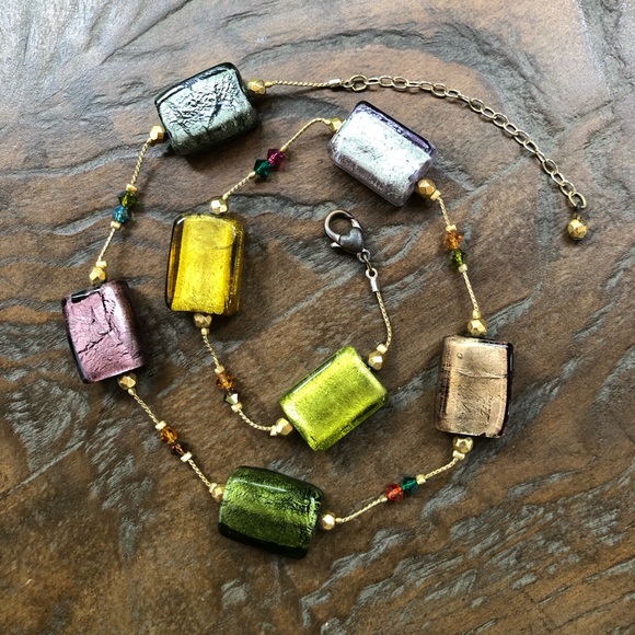 Beautiful & colorful 17” gold necklace with 7 different metallic glass b… - Picture 2 of 9